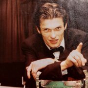 I.-Wilfred-Dijkstra-wint-het-NK-Heren-1993-in-SC-Amsterdam-met-5-2-winst-op-Raymon-Fabrie-in-de-finale.-Eindelijk-roept-Dijkstra-bij-het-binnenhalen-van-die-nationale-titel.